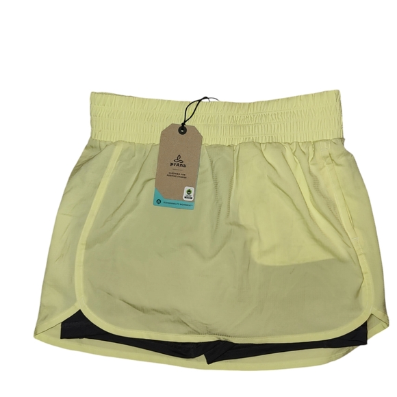 Prana Women's Peak to Pavement Yellow Skort Size Small - Picture 12 of 12